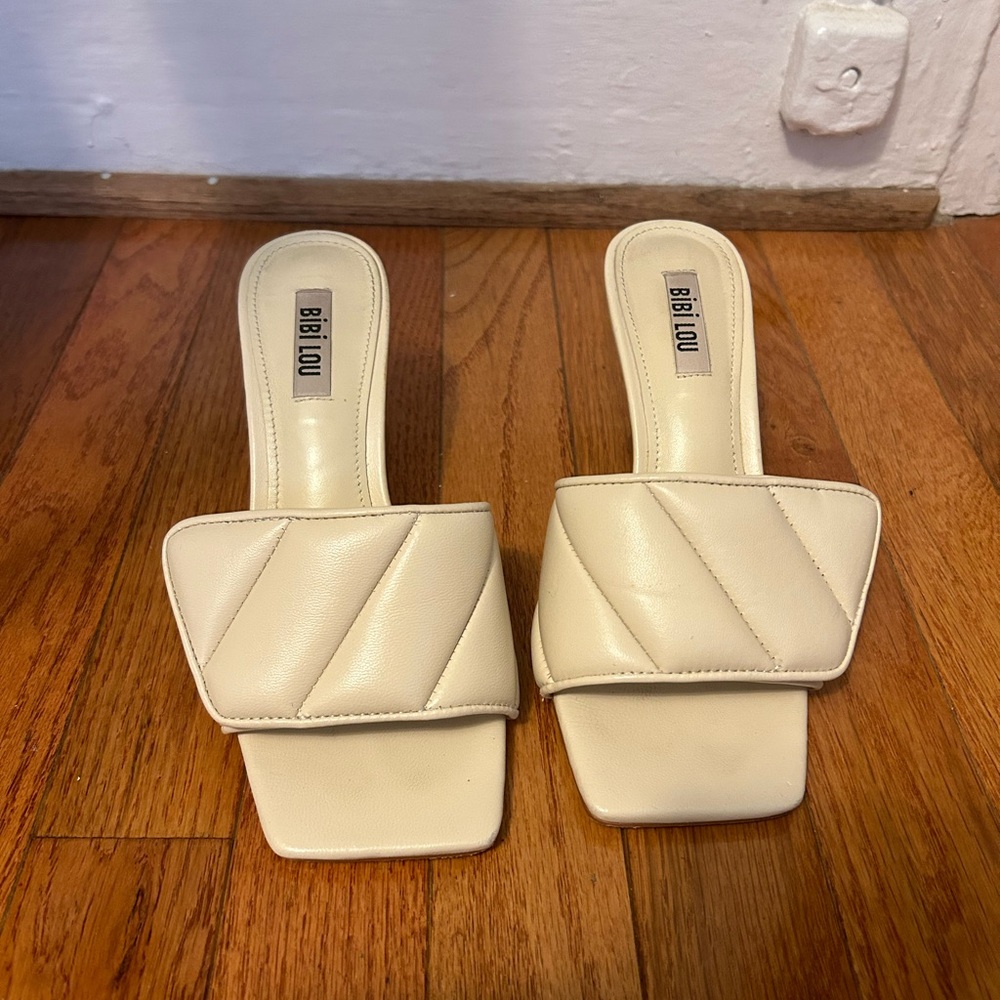 Bibi Lou Heels
